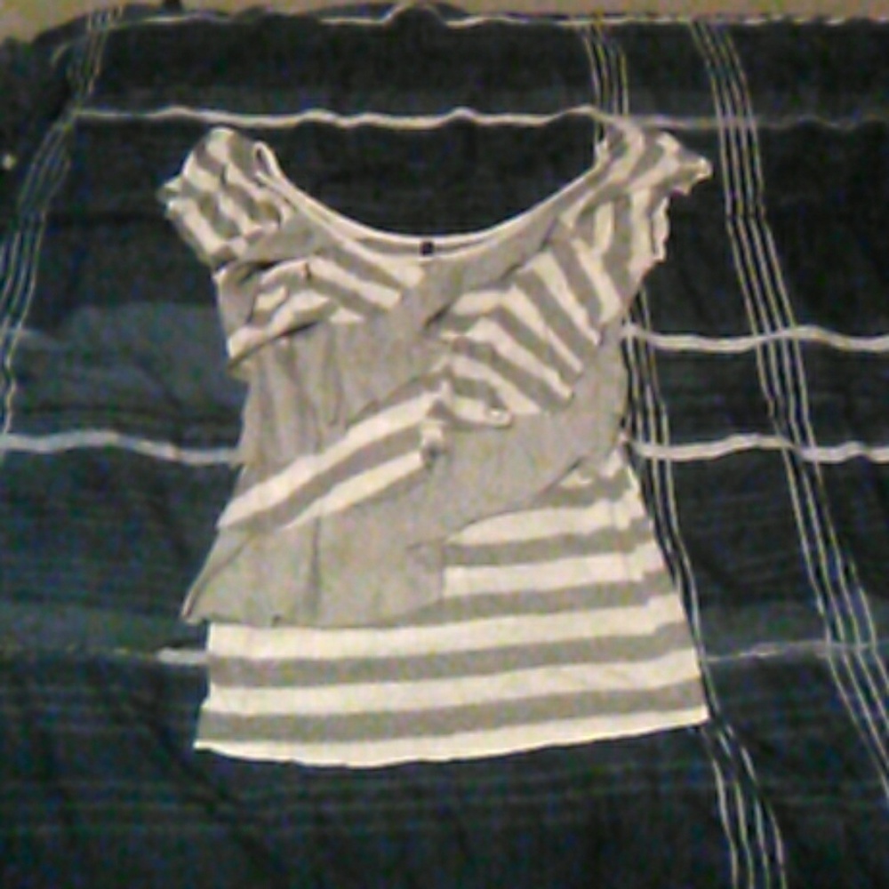Womens short sleeve